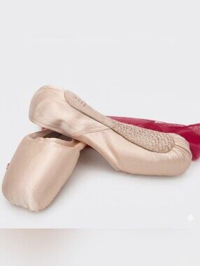 Capezio Ava Pointe Shoes 1142W Satin Ballet Dance Pink Size 9.5 N